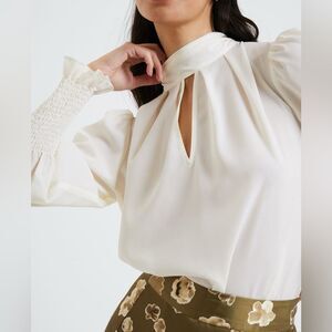 NWOT French Connection Cream Crepe High Neck keyhole Long Sleeve Top size medium
